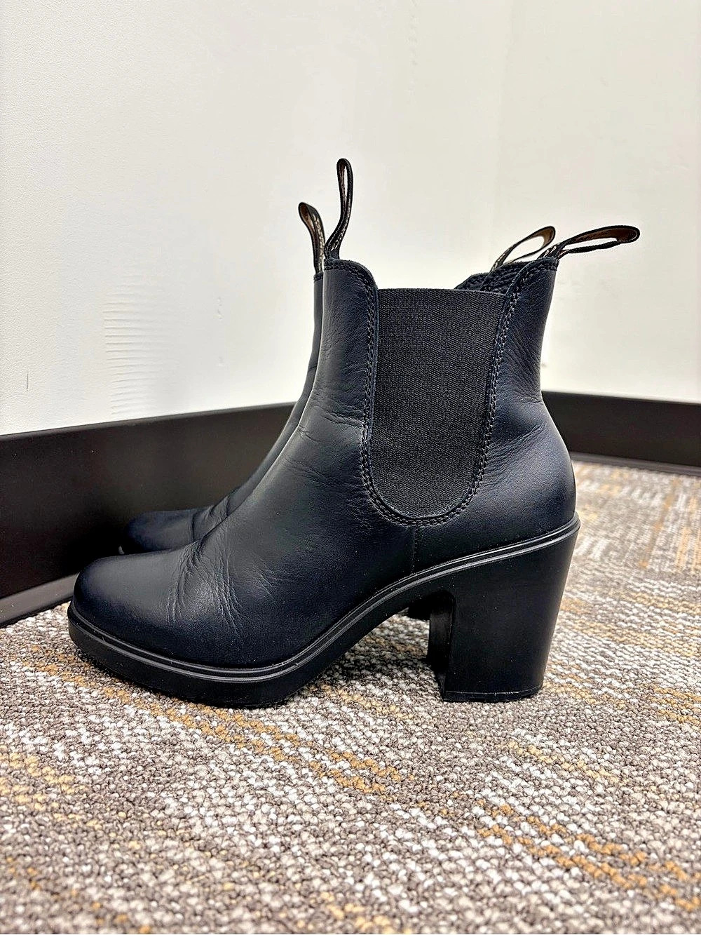 Blundstone Women's Series Heeled Boot #1671 Black Chelsea Boots